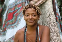 Sucesso de público, Mart´nália volta no bar Aos Democratas