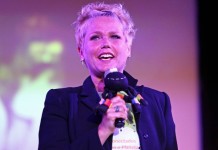 Evento de selecionadas pessoas ontem em Curitiba, traz Xuxa Meneghel para lançar projeto de sua Fundação