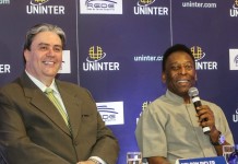 Pelé é embaixador da Uninter na área desportiva