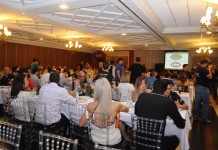 Restaurante Madalosso é cenário de homenagens da Federação Paranaense de Motociclismo