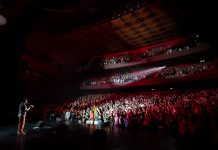 Arte Viva! Viva Arte! No Sofá: Festival de Curitiba marca a retomada cultural na capital paranaense com público estimado de 150 mil pessoas