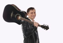 Segundo Caderno: Charly Murillo – Cantor e Compositor Chileno trilhando o caminho do sucesso