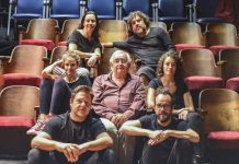 No Sofá no Teatro: Iluminador Beto Bruel estreia como diretor no Festival de Curitiba