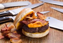 Gastronomia No Sofá: No Dia Mundial do Hambúrguer, compre 1 e ganhe outro no Porks