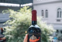 Dia dos Pais: Shopping Curitiba presenteia clientes com vinho argentino, edição especial