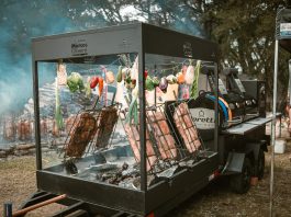 Festival dos Bravos chega à terceira edição com mais de 15 estações de churrasco, música ao vivo e programação para toda a família